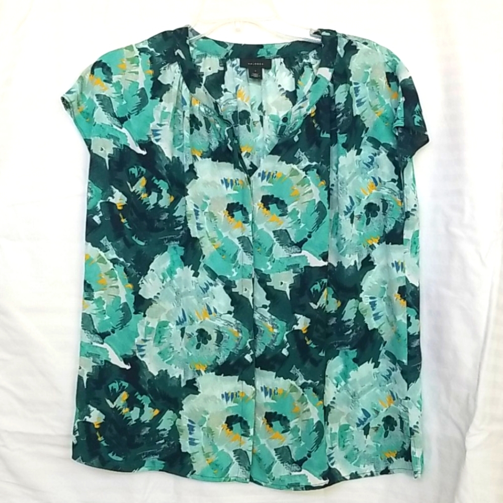 Halogen (Nordstrom) blouse with buttons